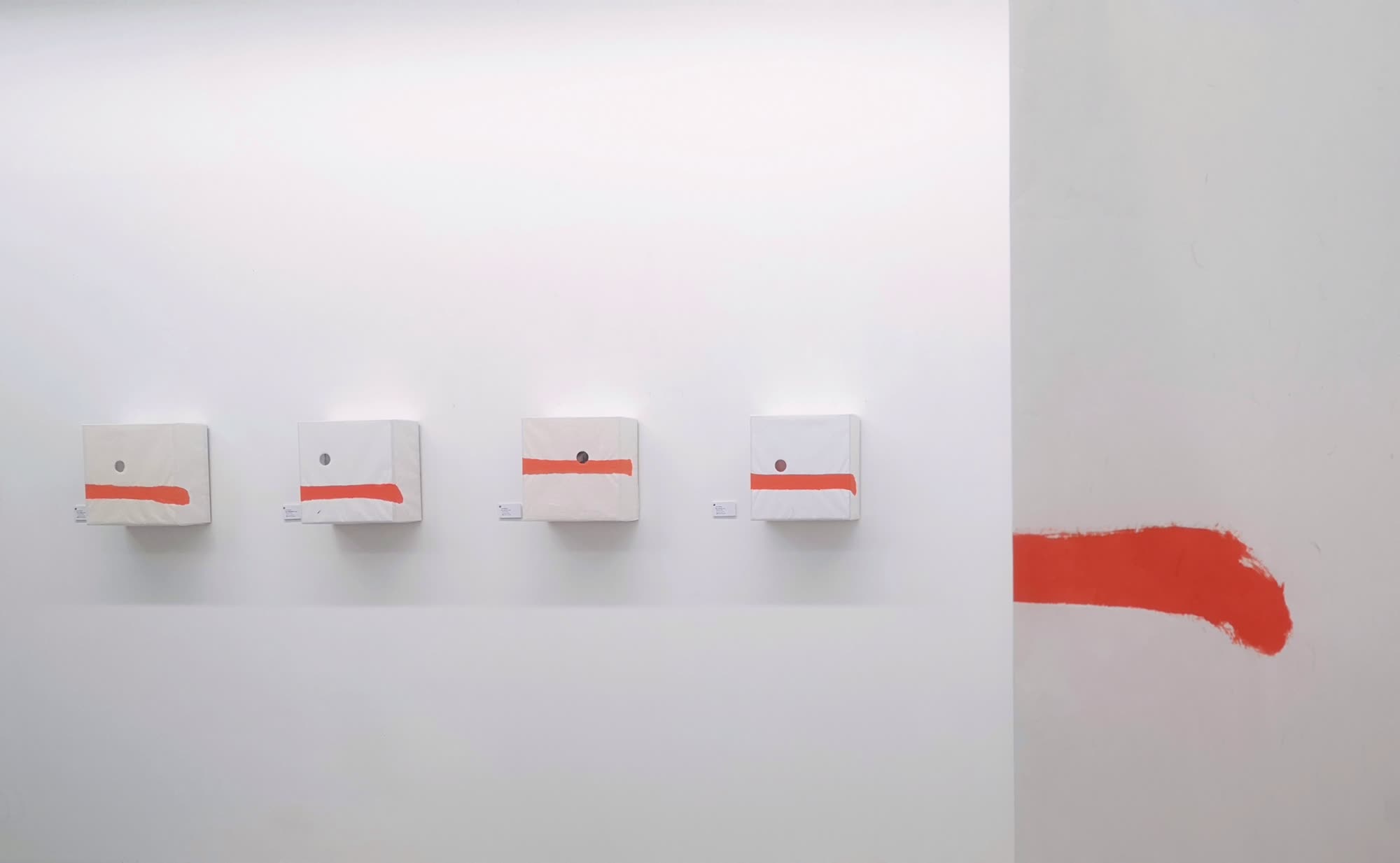 博弈箱系列 — 展覽現場 Gambling Box Series — Installation View，張儀君 Luna Cheong，博弈箱系列 Gambling Box Series，繪畫裝置 · 2020